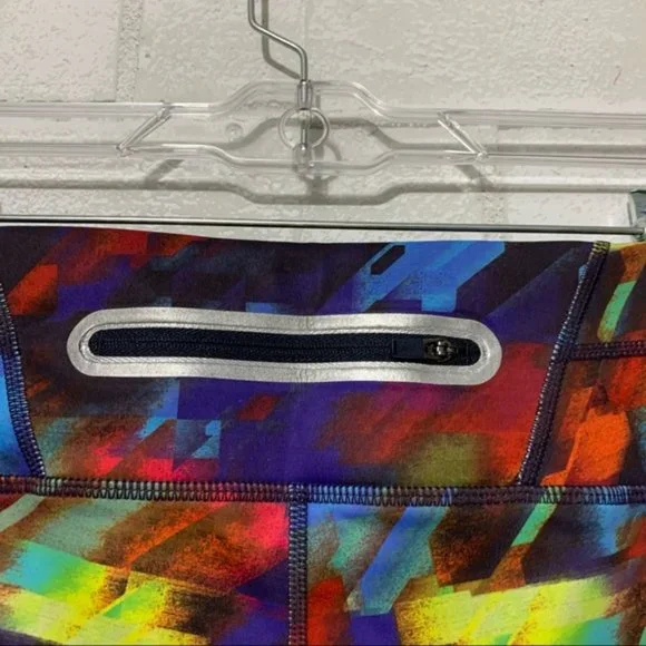 ATHLETA colorburst sonar leggings size Small - Picture 8 of 10